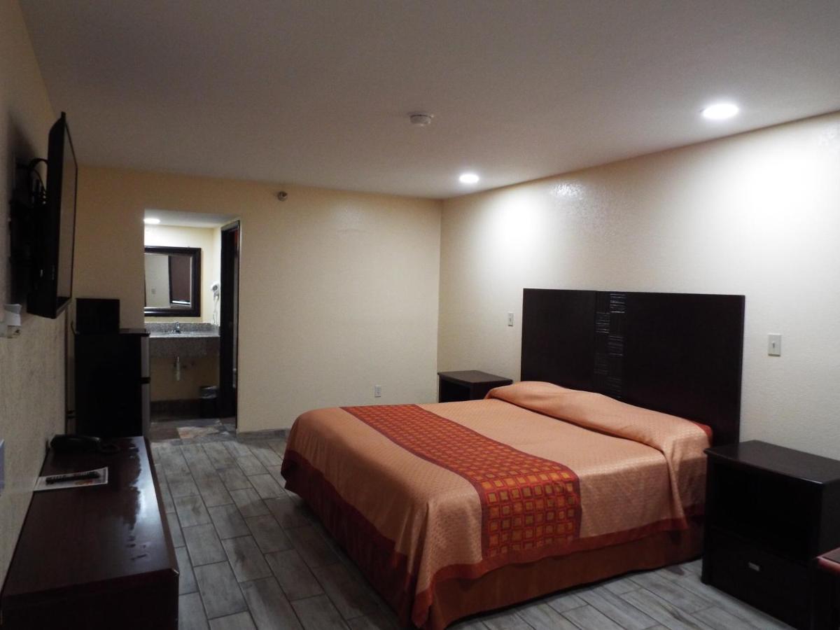 Texas Inn Harlingen Esterno foto