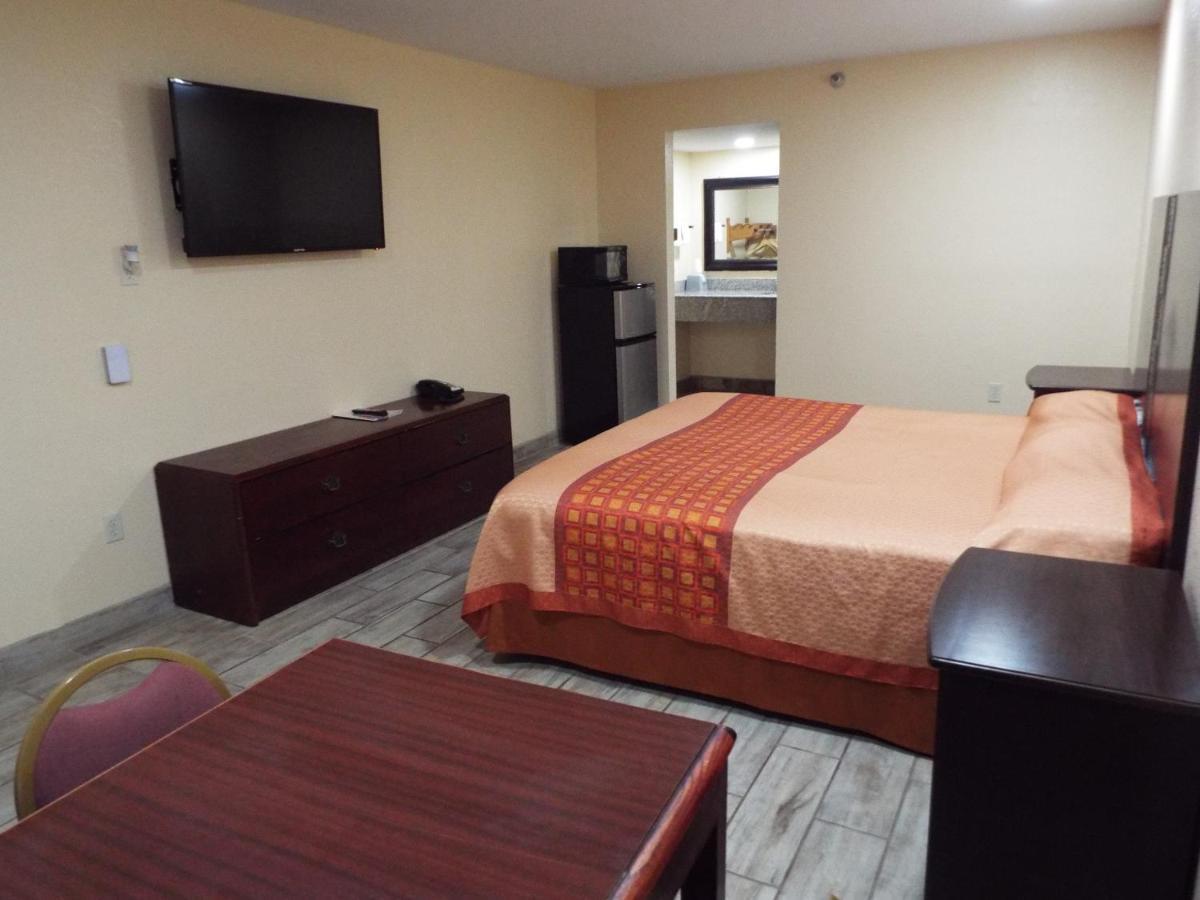Texas Inn Harlingen Esterno foto