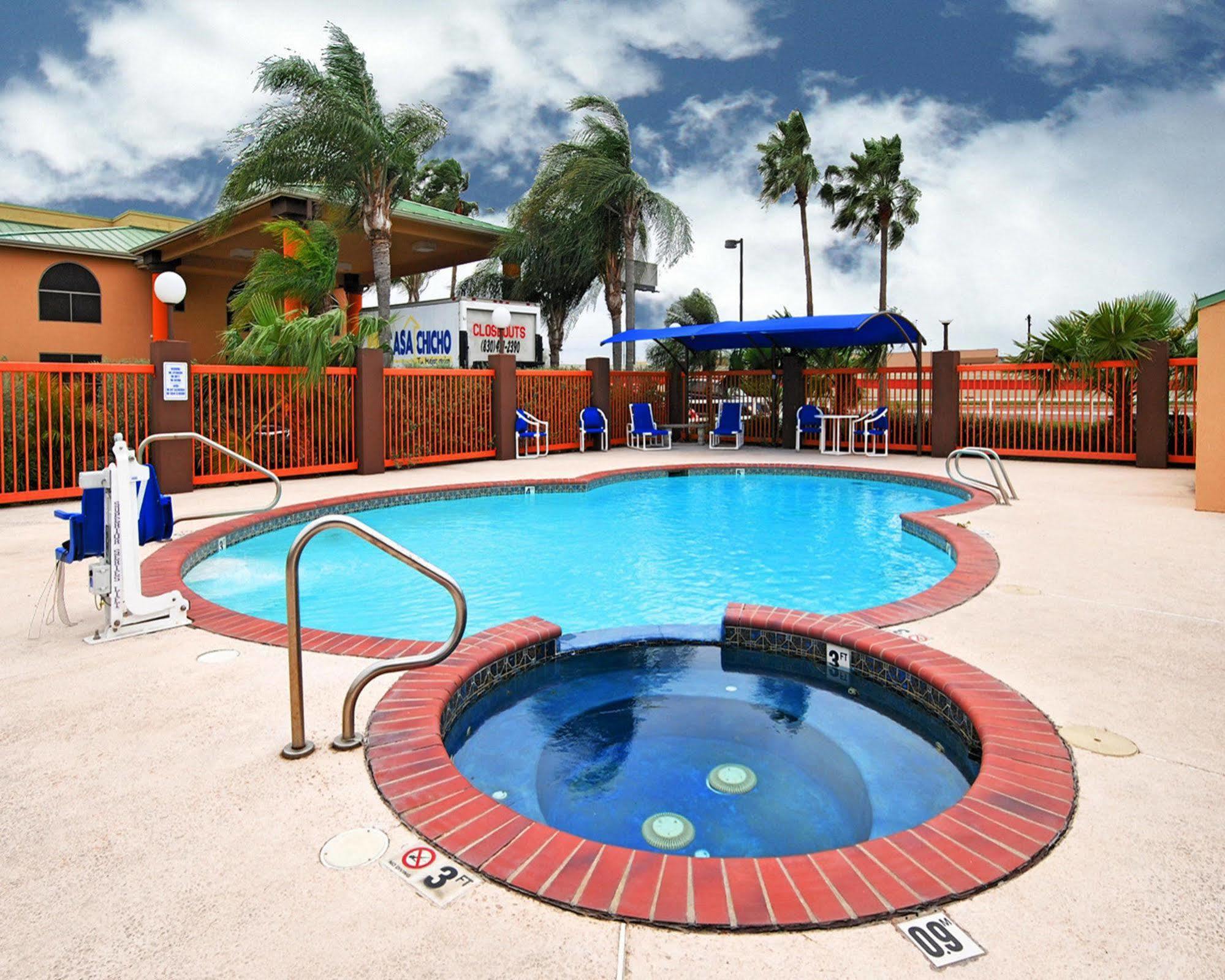 Texas Inn Harlingen Esterno foto
